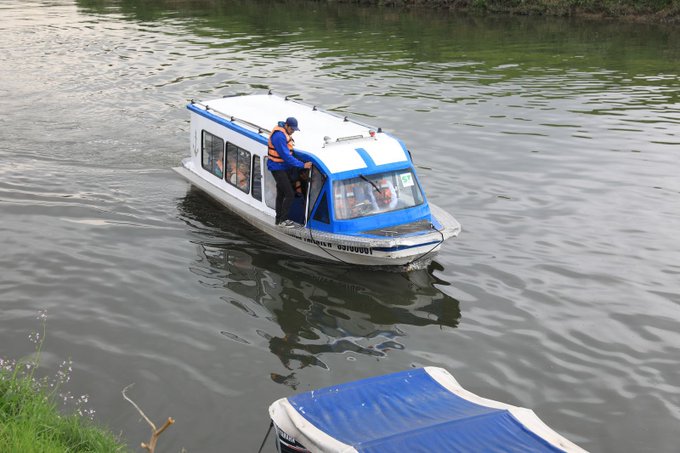 CAR inicia patrullajes fluviales en el río Bogotá para reforzar control ambienta