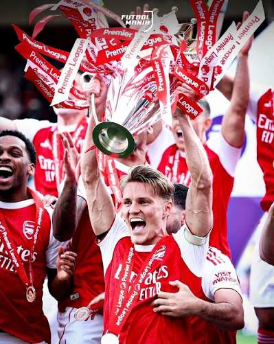 Arsenal rompe una sequía histórica y vuelve a conquistar la Premier League tras más de dos décadas
