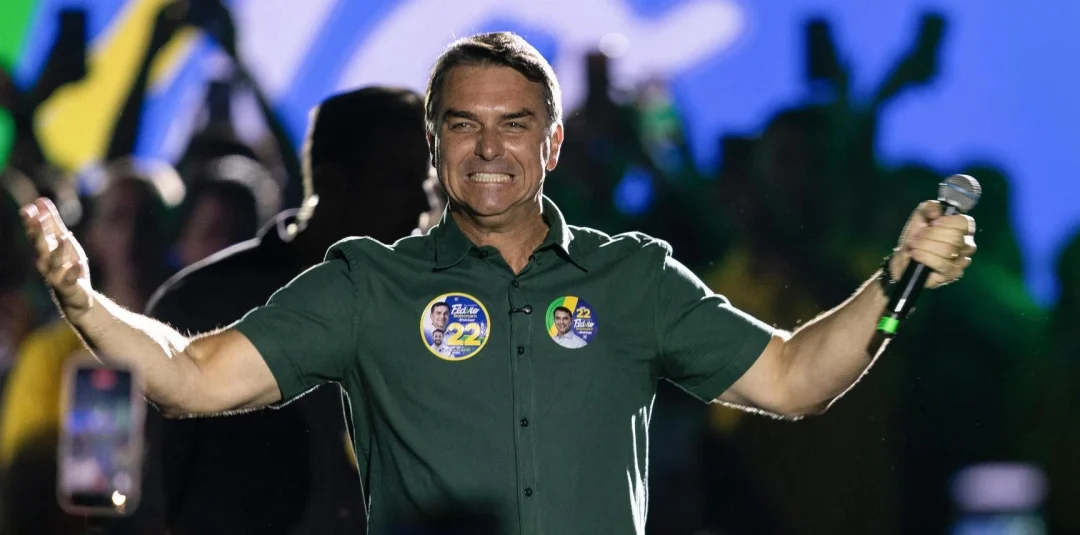Flávio Bolsonaro llega a Estados Unidos tras perder las elecciones en Brasil, según medios internacionales